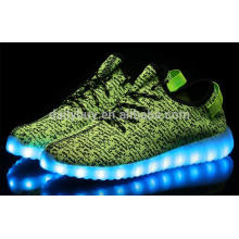 7 couleurs USB Charger Yezi chaussures menées flyknit led chaussures décontractées pour hommes